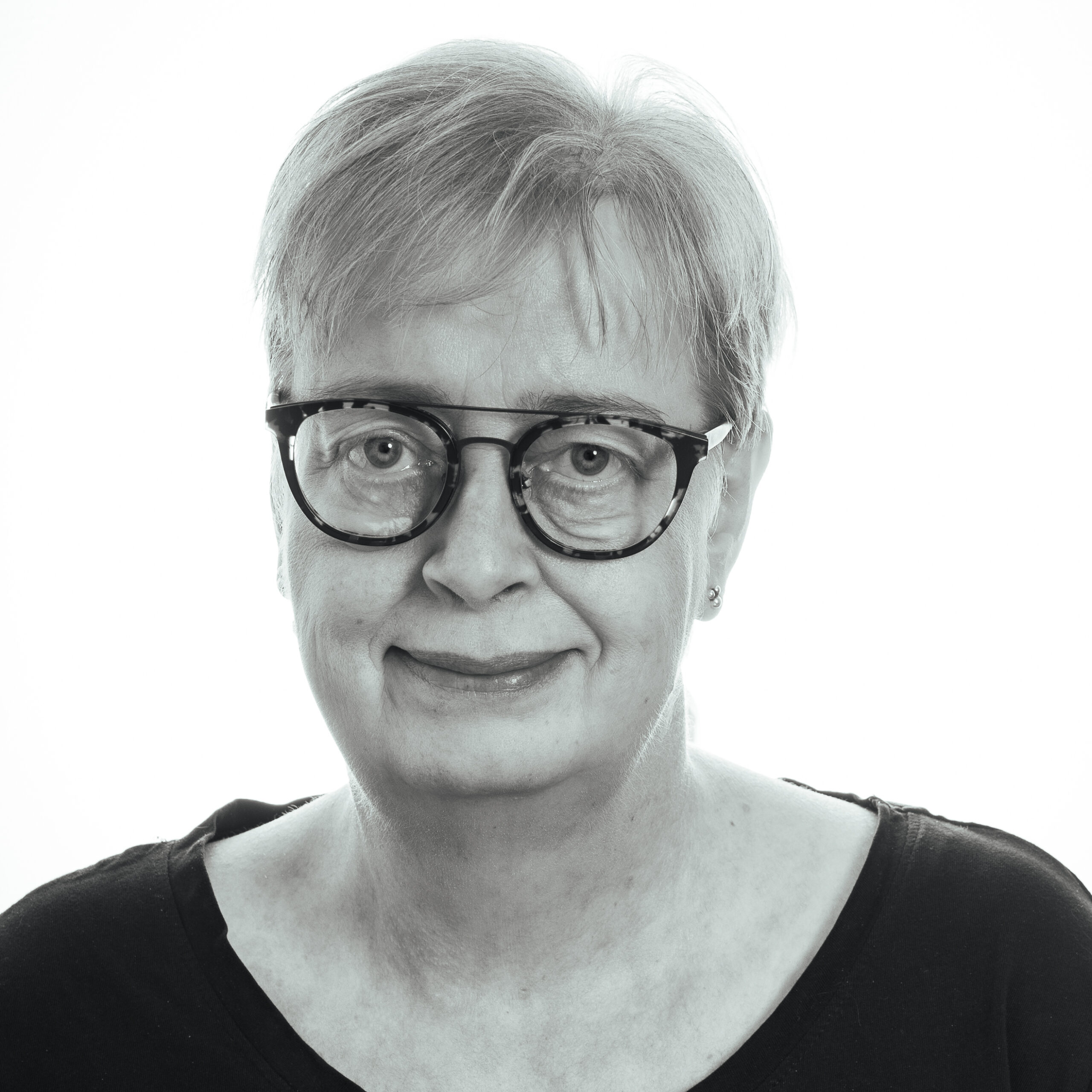 <strong>HR, løn og personale:</strong><br />
Anne Mette Bruun Vestergaard<br />
E-mail: amv@aarhus.dk